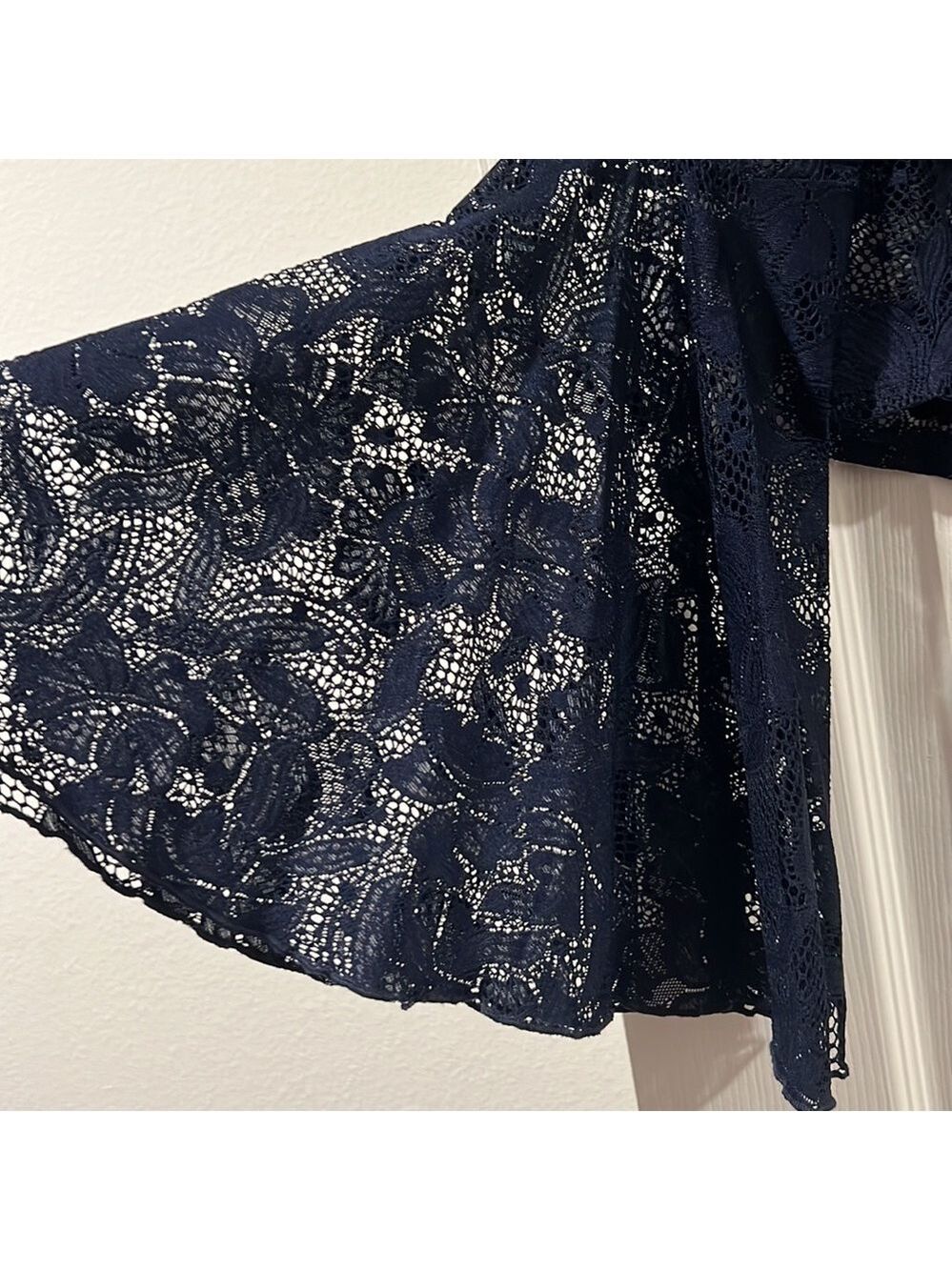 BEBE Lace Navy Blue Top size L Large
